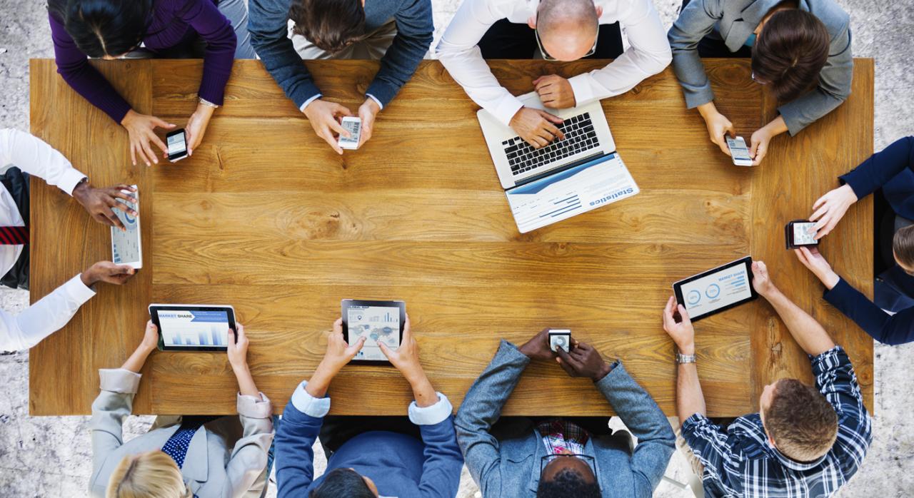 Uso de las redes sociales en el ambito laboral - Modelo Canvas